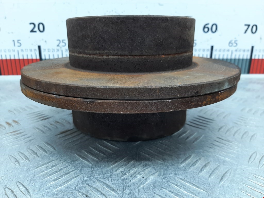 Диск тормозной задний AUDI 80 B4 1991-1996