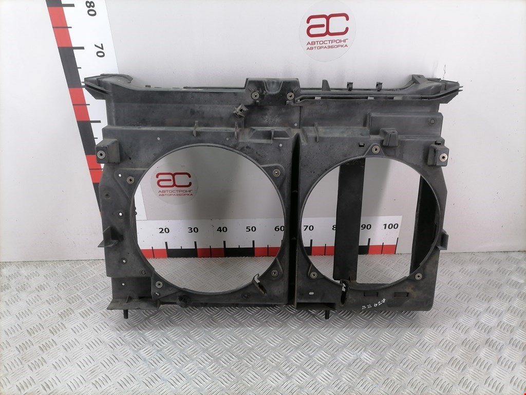 Панель передняя (передняя монтажная панель рамка передняя телевизор) Peugeot 807 (2002-2010)