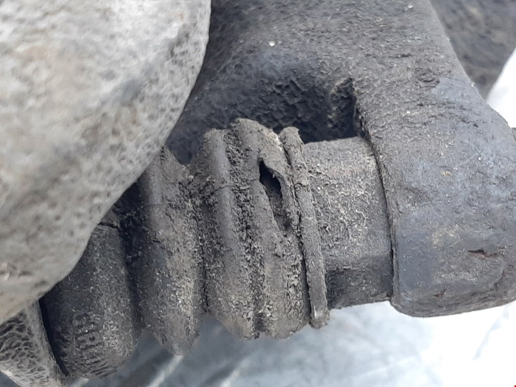 Суппорт передний правый AUDI 80 B4 1991-1996