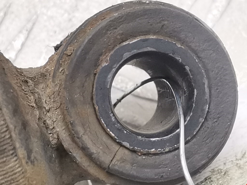 Амортизатор задний правый NISSAN Inerstar 1997-2010