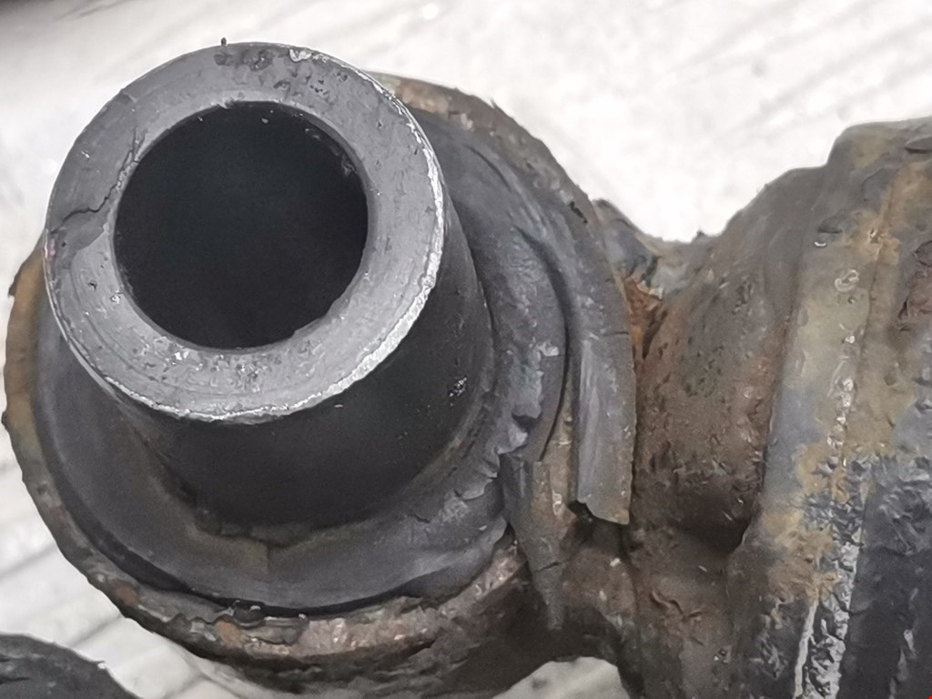 Амортизатор передний левый NISSAN Inerstar 1997-2010