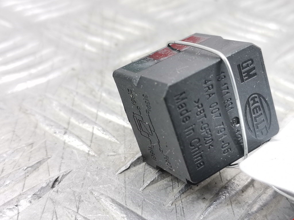 Реле OPEL Astra H/Family 2004-2015