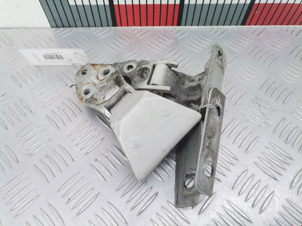 Петля двери передней правой Opel Movano A (1998-2010)