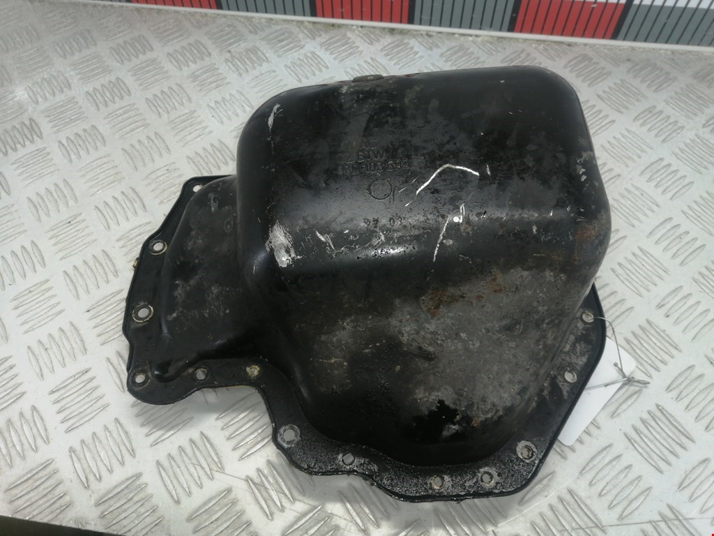 Поддон масляный двигателя VOLKSWAGEN Polo IV 2001-2009