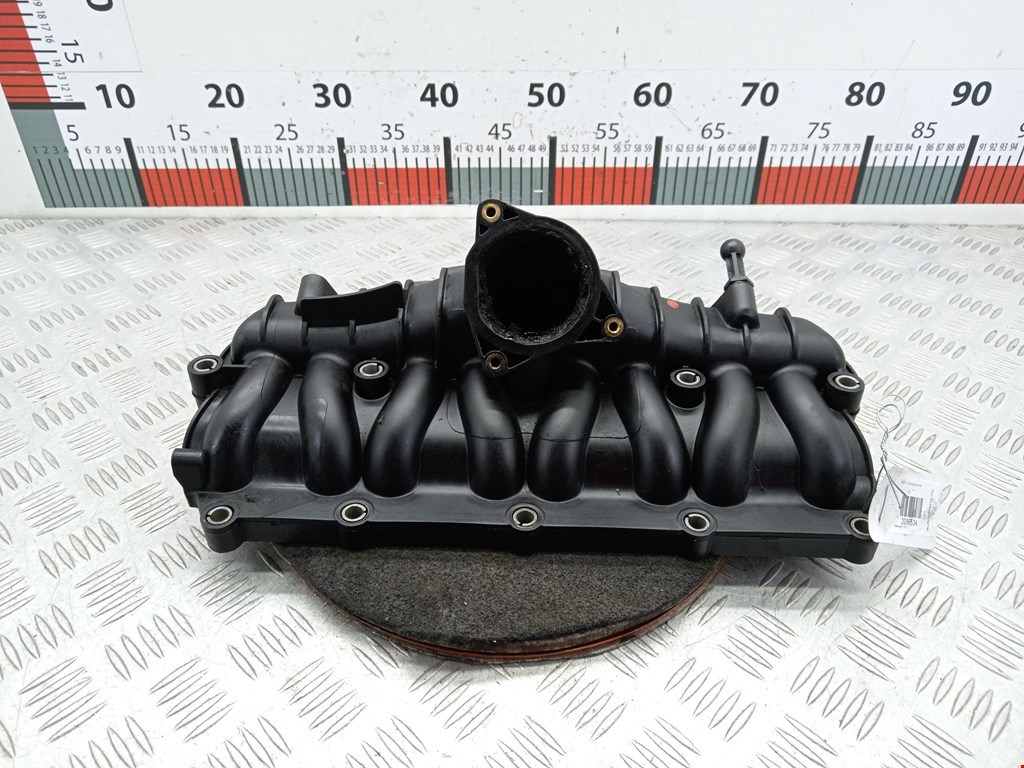 Коллектор впускной VOLKSWAGEN Golf V 2003-2009