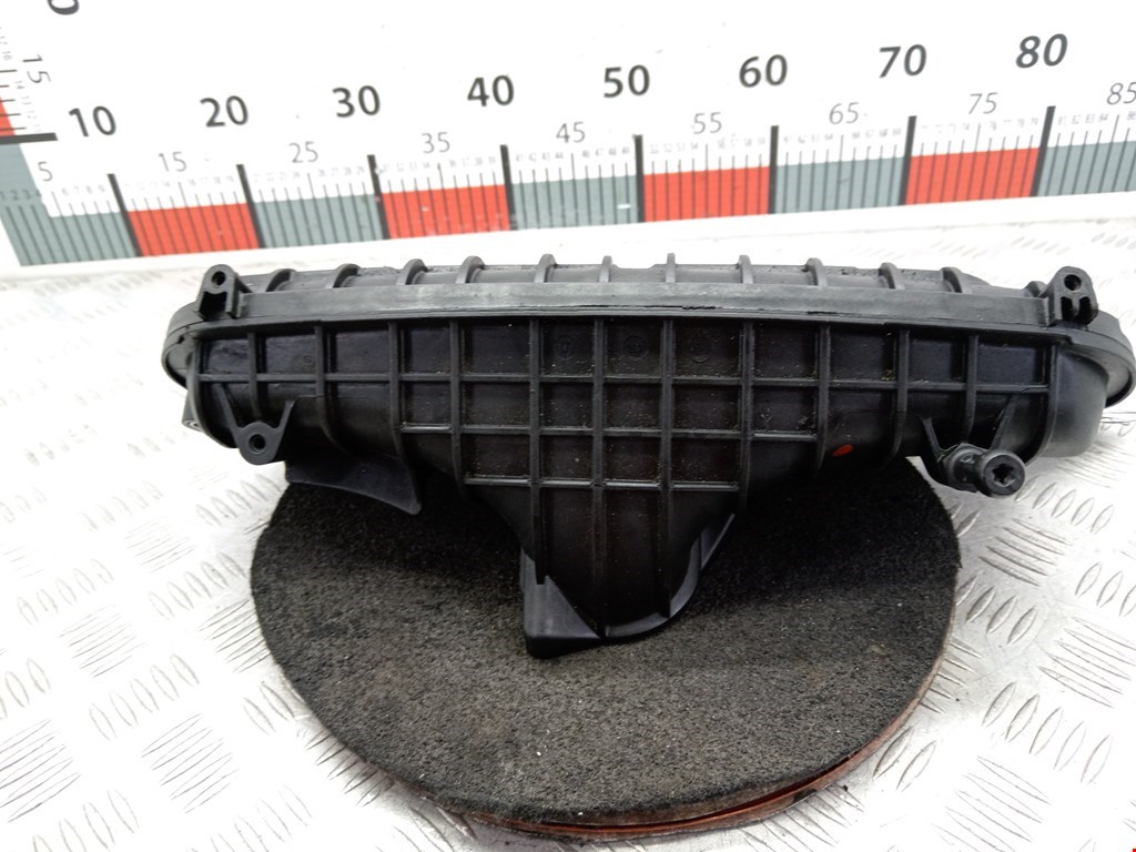 Коллектор впускной VOLKSWAGEN Golf V 2003-2009