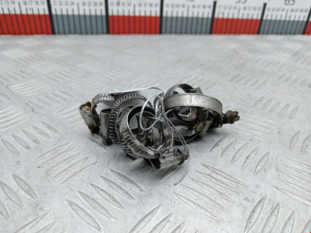 Хомут металлический Volkswagen Golf 4 (1997-2004)