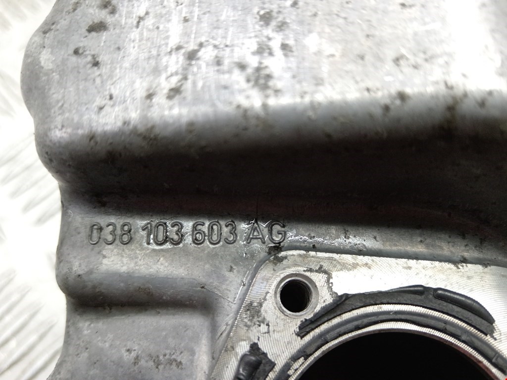 Поддон масляный двигателя VOLKSWAGEN Golf V 2003-2009