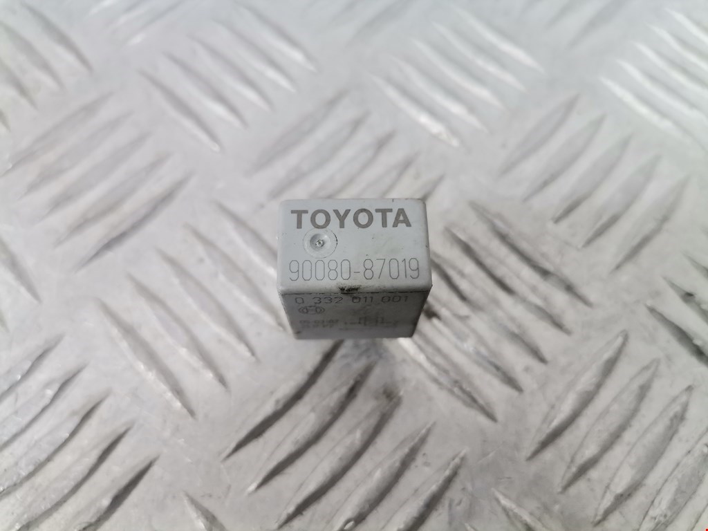 Реле TOYOTA Avensis 2003-2008