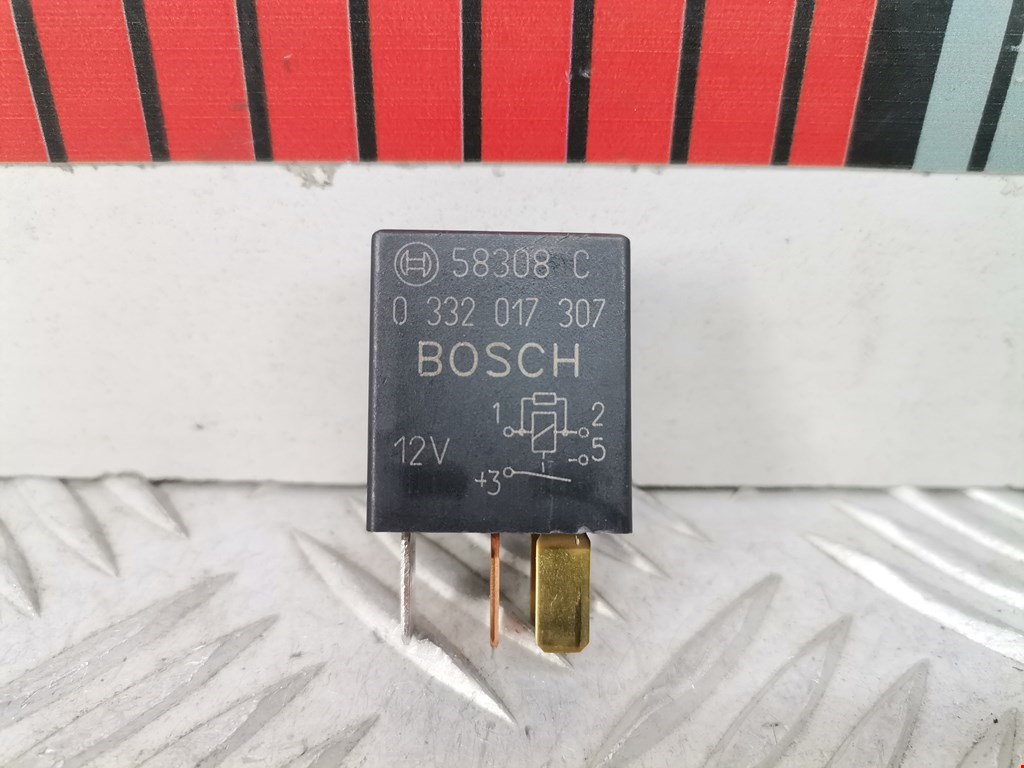 Реле TOYOTA Avensis 2003-2008