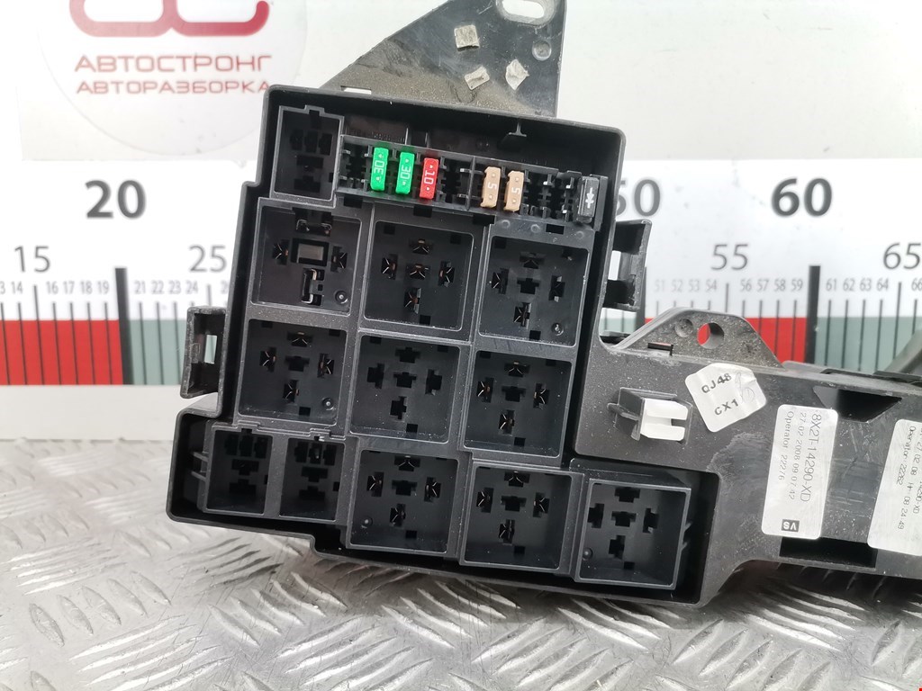 Датчик уровня в бачок омывателя JAGUAR XF X250 2007-2015