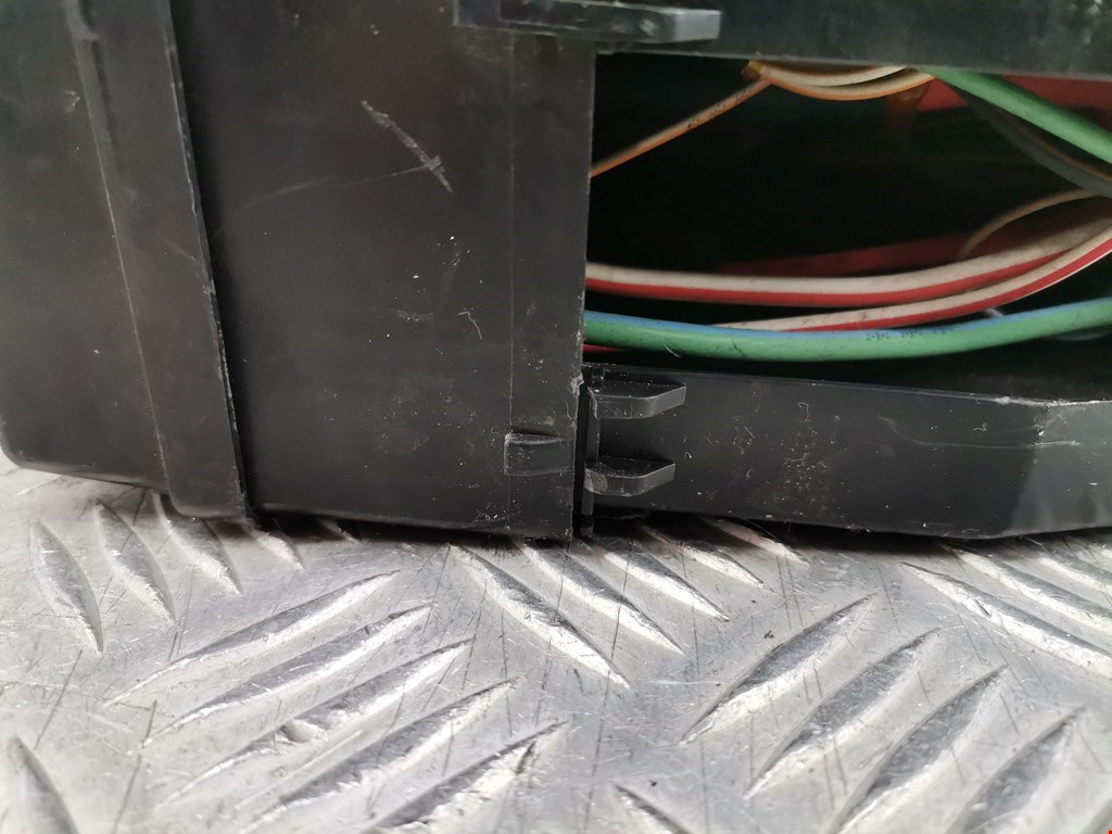 Датчик уровня в бачок омывателя JAGUAR XF X250 2007-2015