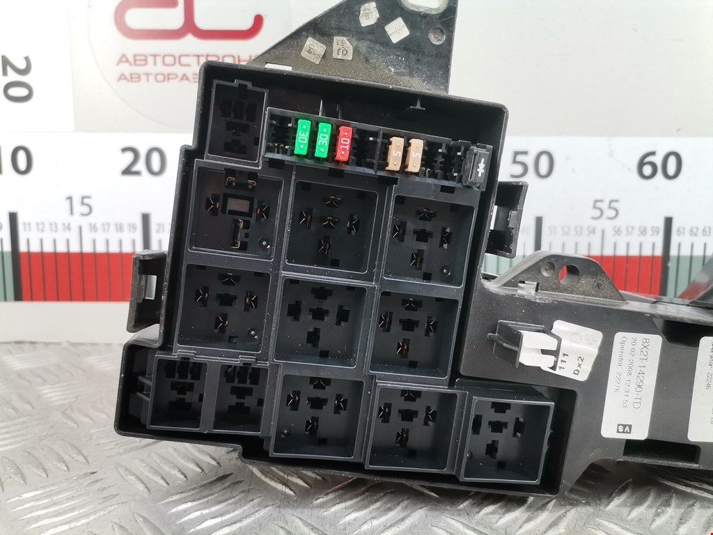 Датчик уровня в бачок омывателя JAGUAR XF X250 2007-2015