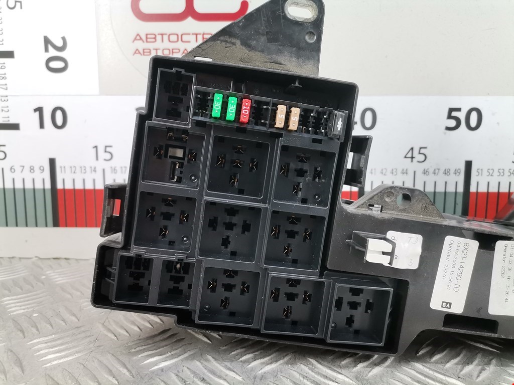 Датчик уровня в бачок омывателя JAGUAR XF X250 2007-2015