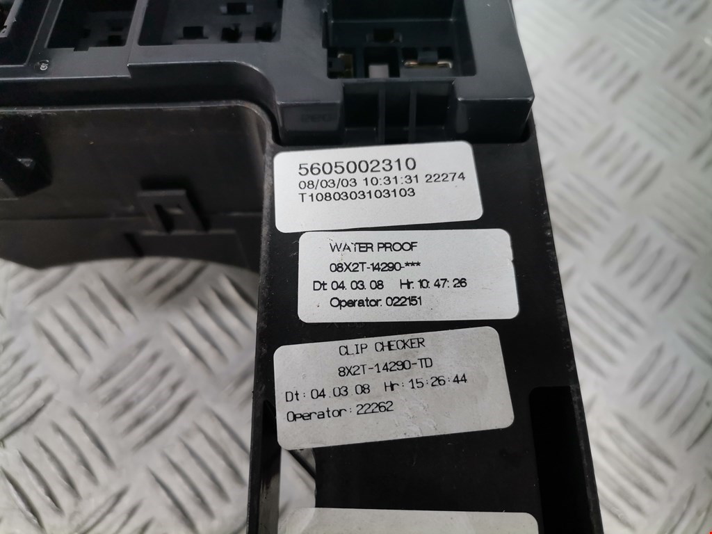 Датчик уровня в бачок омывателя JAGUAR XF X250 2007-2015