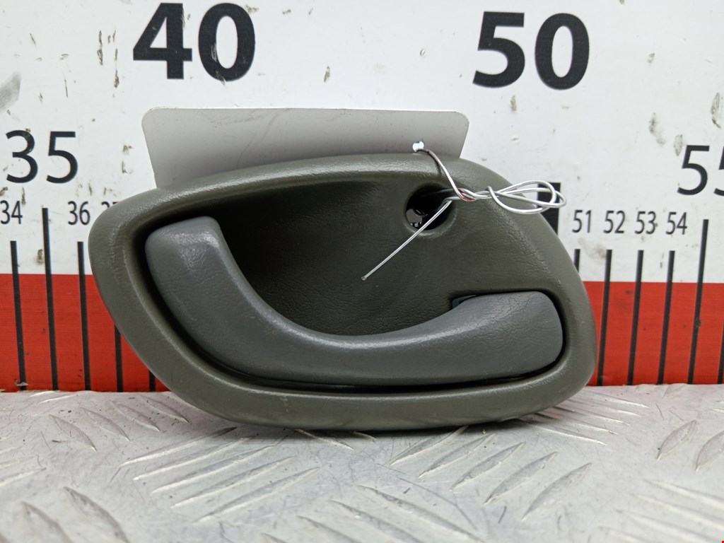 Ручка дверная задняя внутренняя правая SUZUKI Baleno 1995-2002