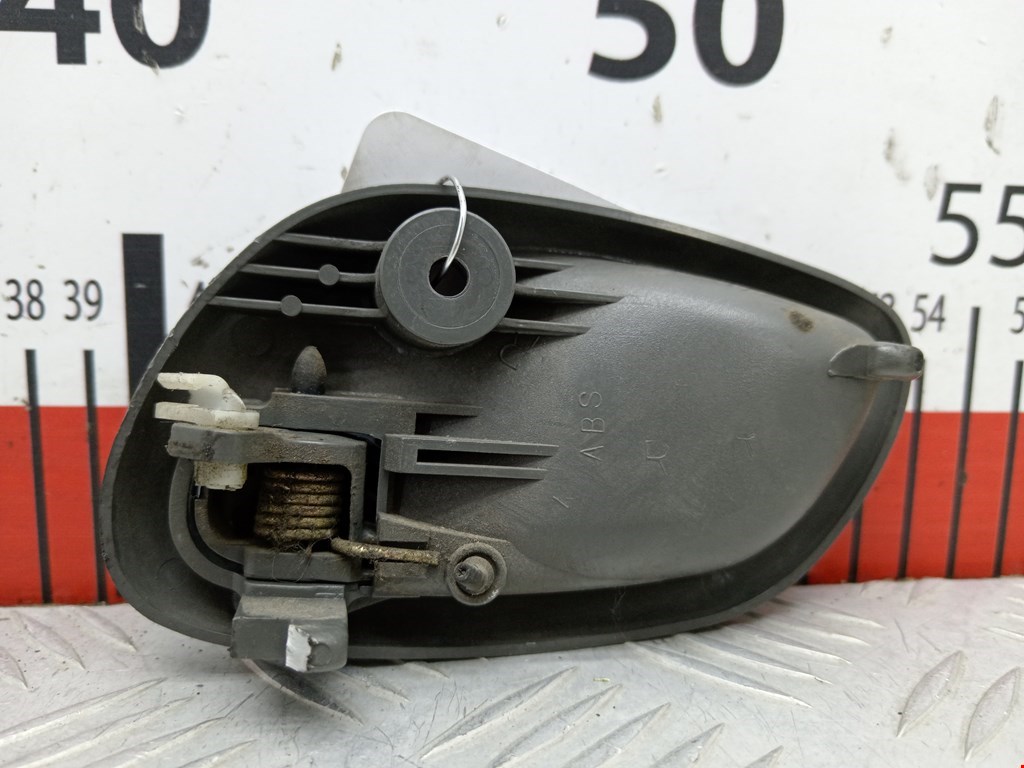 Ручка дверная задняя внутренняя правая SUZUKI Baleno 1995-2002