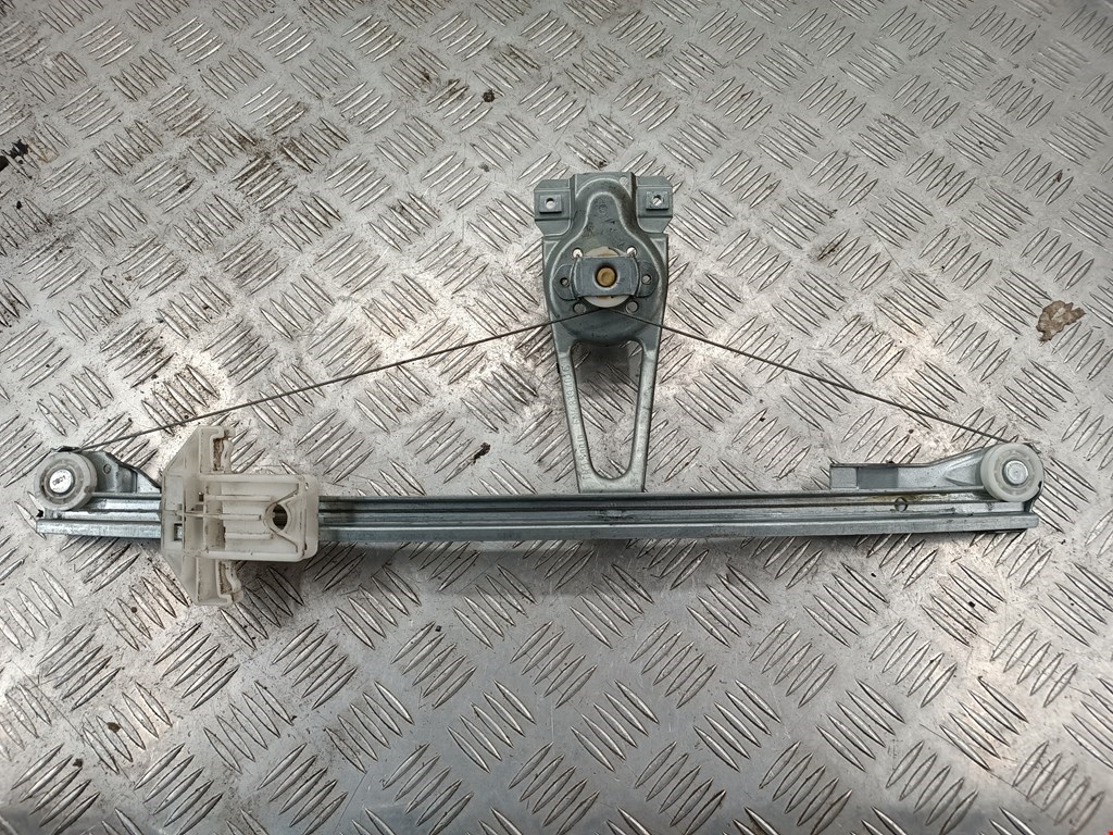 Стеклоподъемник задний левый VOLKSWAGEN Polo III 1994-2001