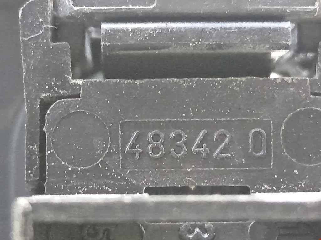 Кнопка стеклоподъемника MERCEDES-BENZ E-Class W210, S210 1995-2002