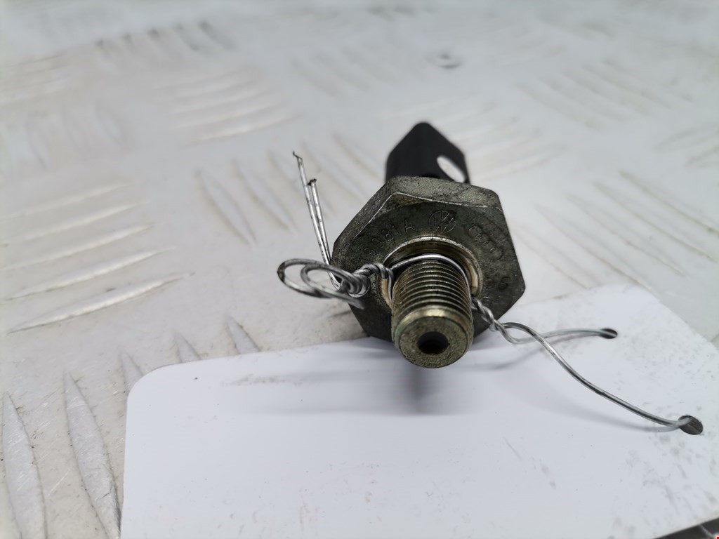 Датчик давления масла VOLKSWAGEN Golf IV 1997-2003