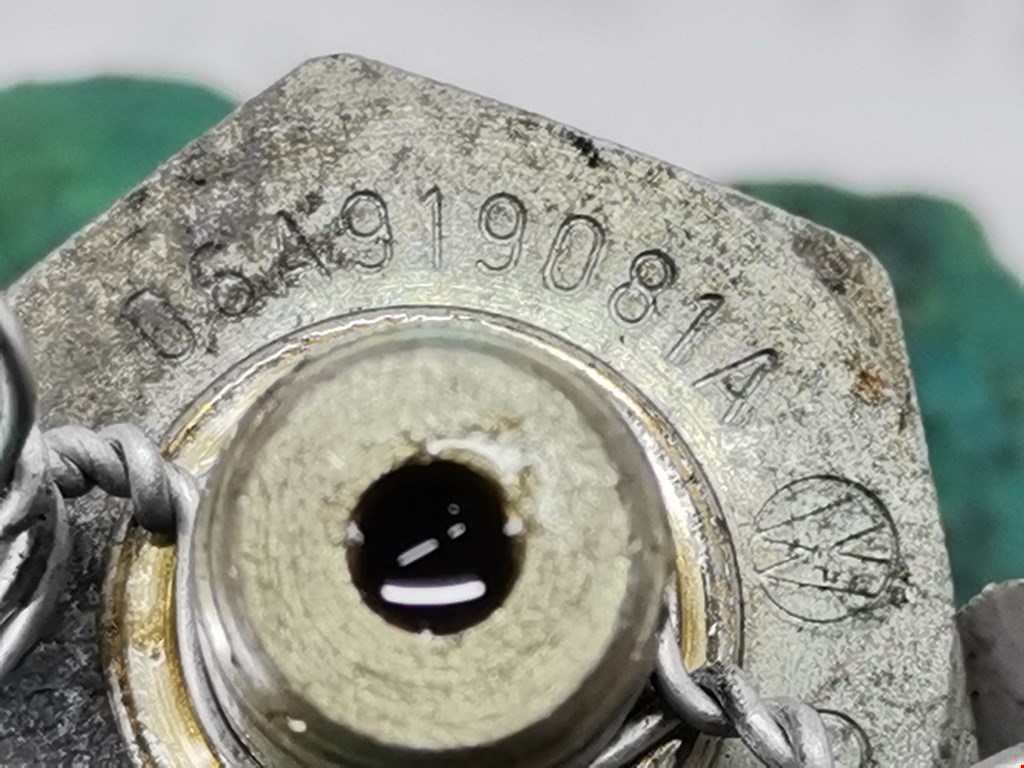 Датчик давления масла VOLKSWAGEN Golf IV 1997-2003