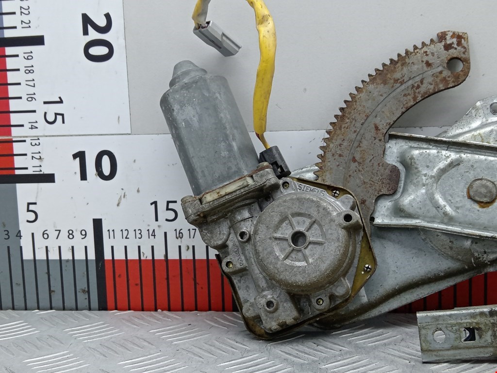 Стеклоподъемник задний правый FORD Expedition 1996-2003