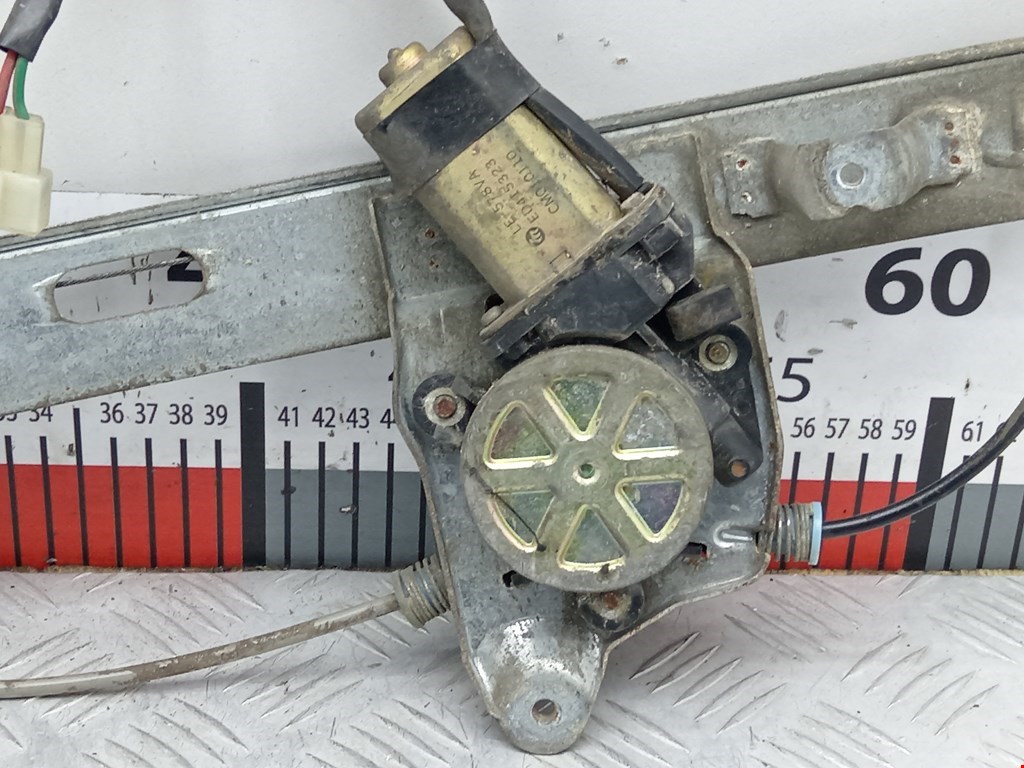 Стеклоподъемник задний правый MAZDA Xedos 9 1993-2003