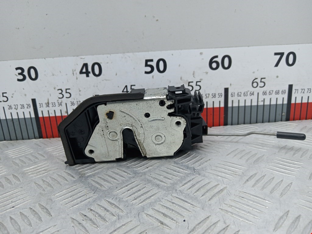 Замок двери задней правой BMW 5er 5 серия E60/E61 2003-2010