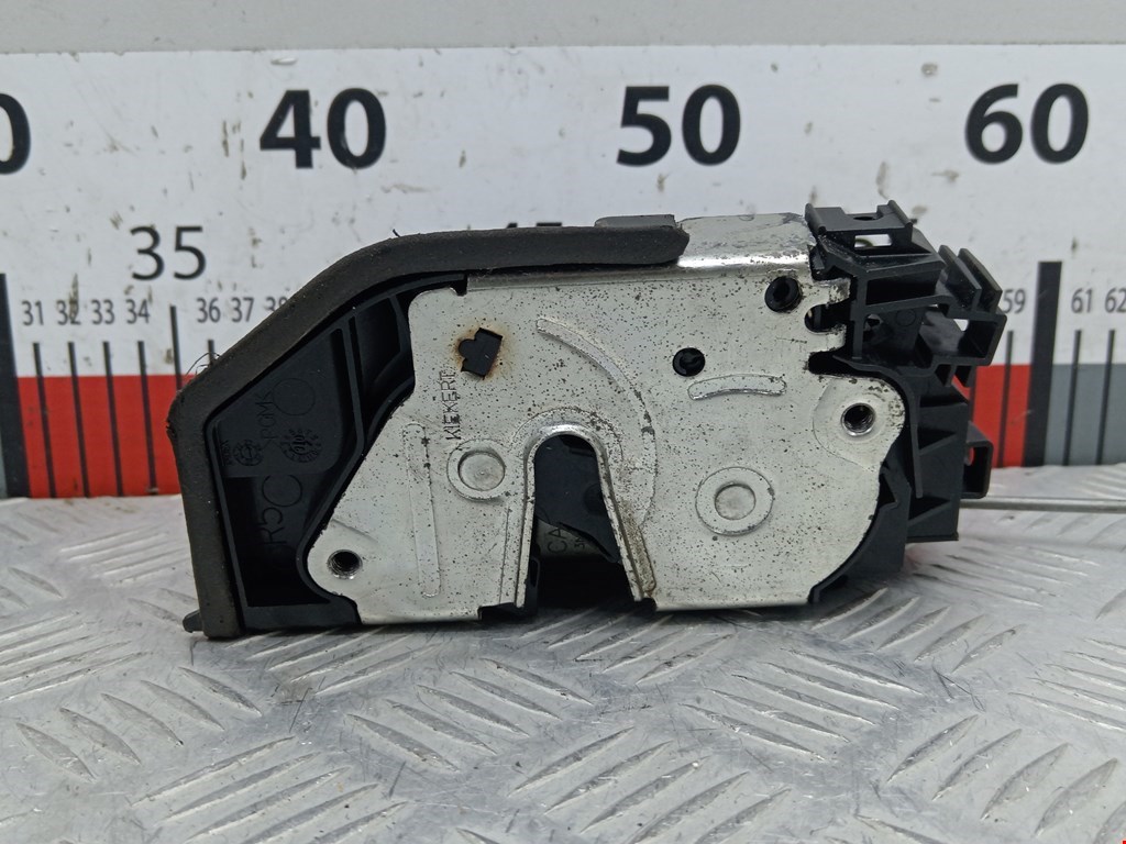 Замок двери задней правой BMW 5er 5 серия E60/E61 2003-2010