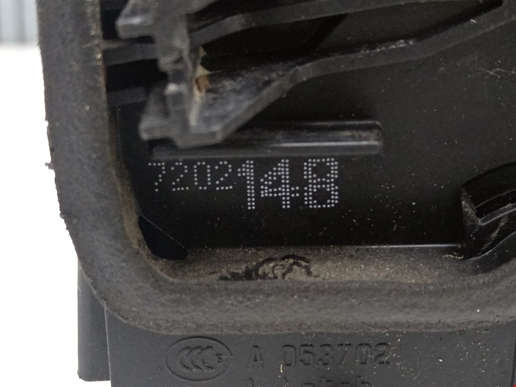 Замок двери задней правой BMW 5er 5 серия E60/E61 2003-2010