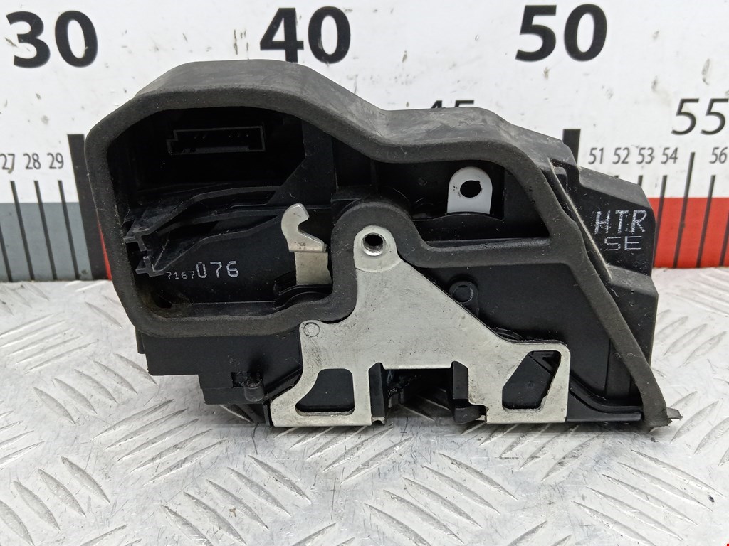 Замок двери задней правой BMW 5er 5 серия E60/E61 2003-2010