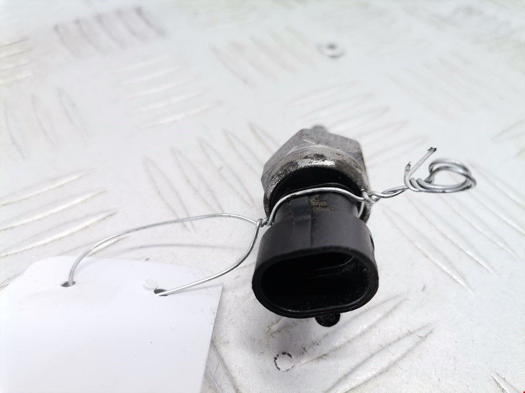 Датчик включения заднего хода OPEL Zafira B 2005-2012