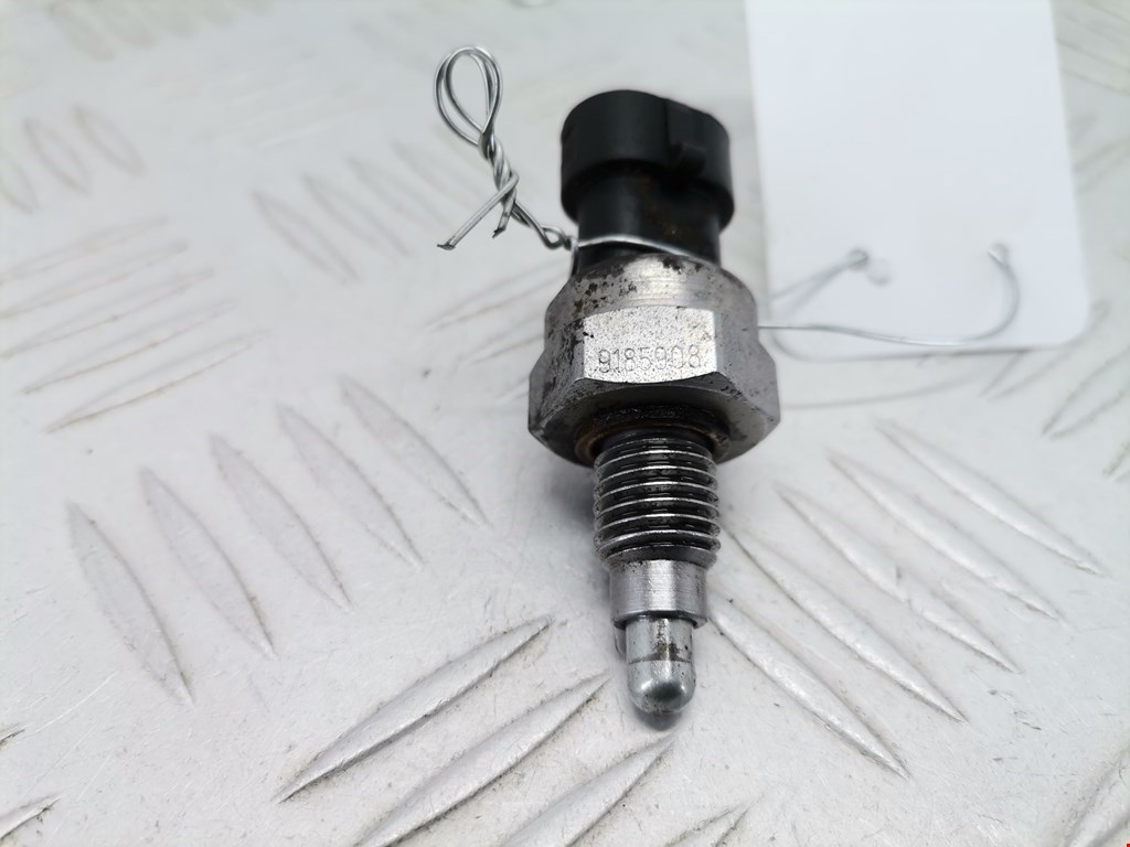 Датчик включения заднего хода OPEL Zafira B 2005-2012