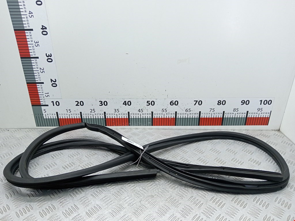 Уплотнитель (наружный) RENAULT Kangoo 1997-2008