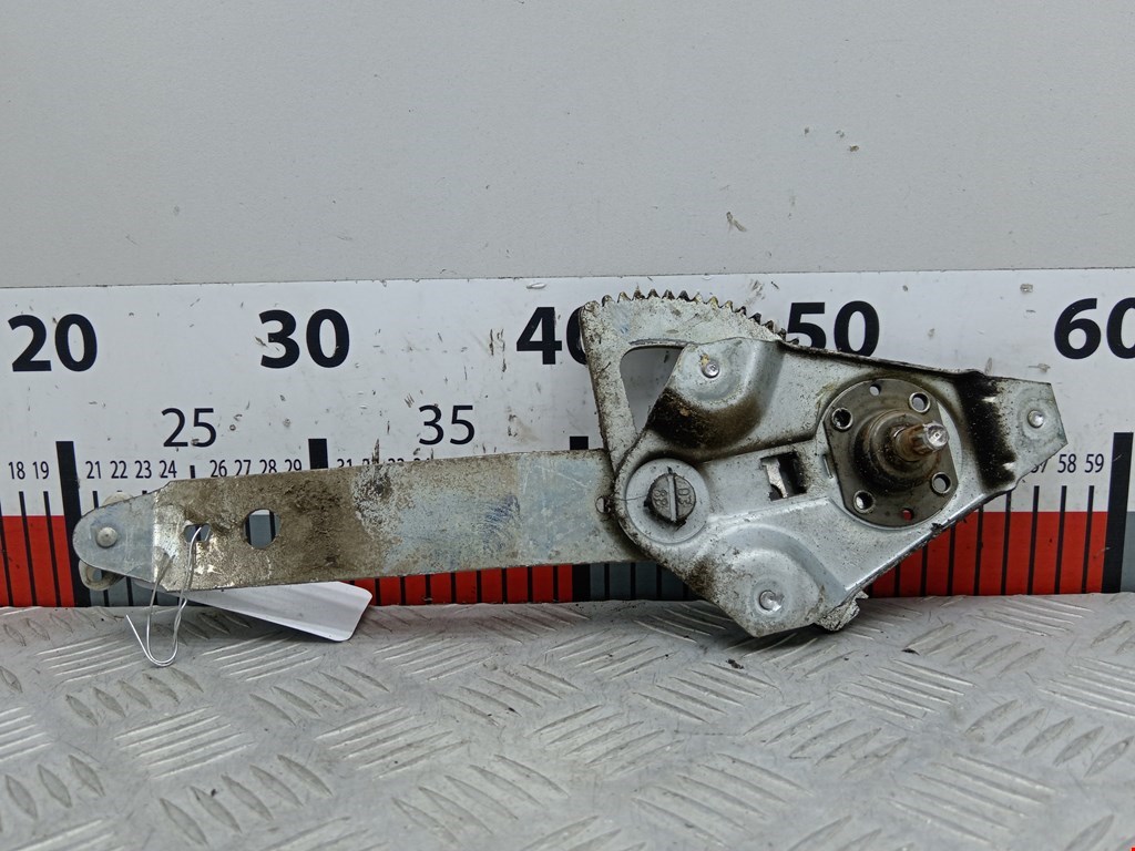 Стеклоподъемник задний правый OPEL Kadett E 1984-1994