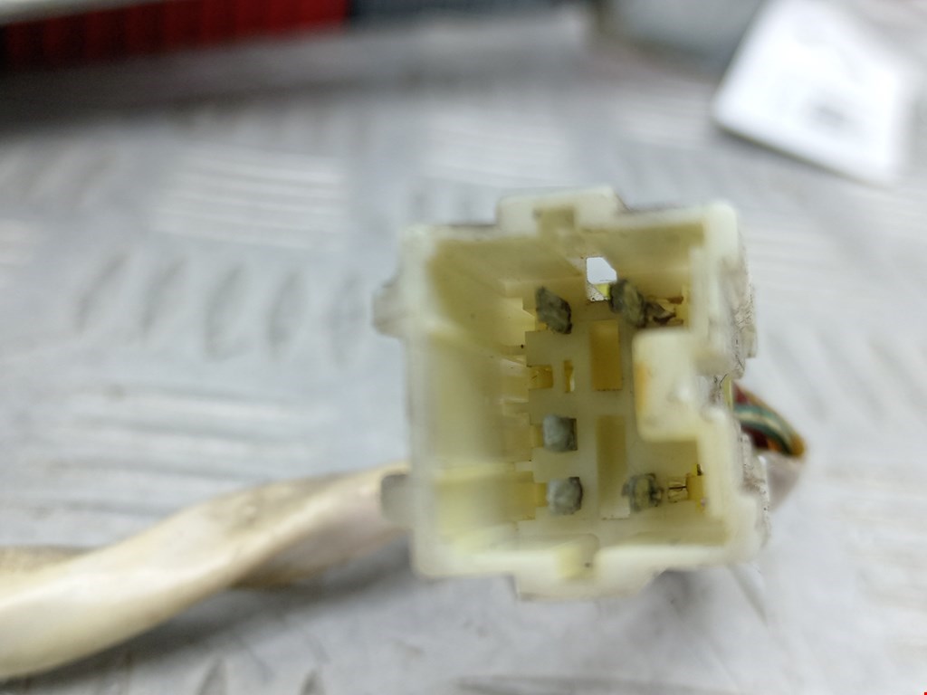 Стеклоподъемник задний правый MITSUBISHI Galant VIII 1996-2006