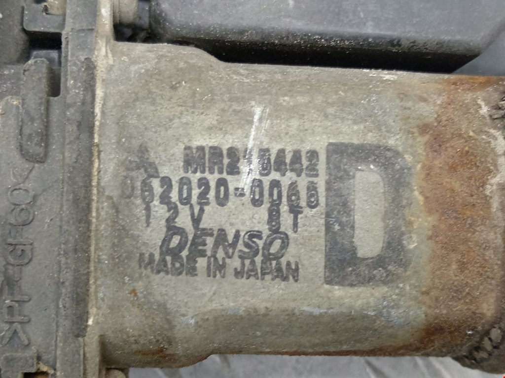 Стеклоподъемник задний правый MITSUBISHI Galant VIII 1996-2006