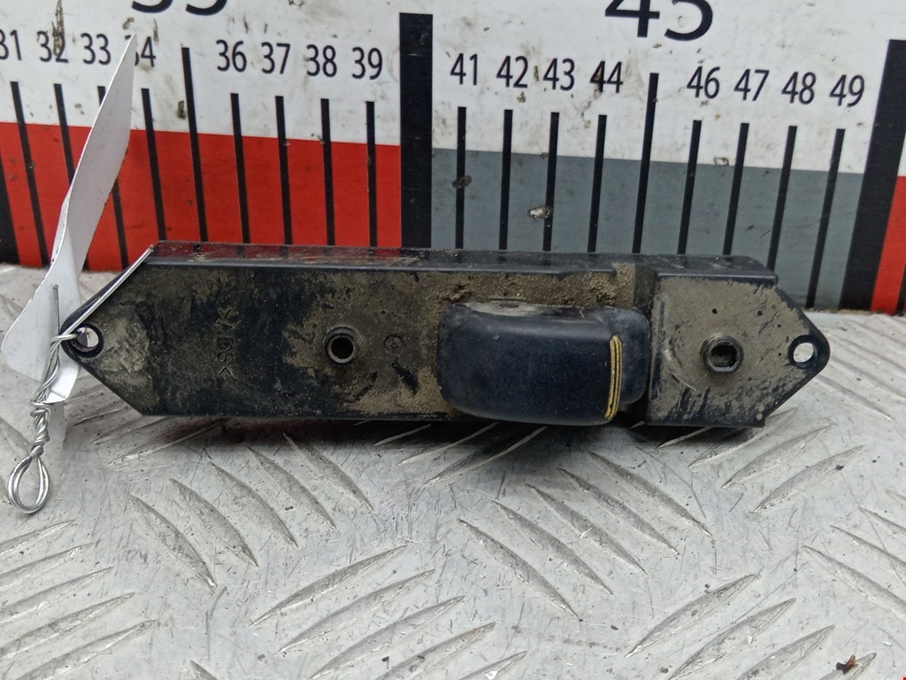 Кнопка стеклоподъемника MITSUBISHI Galant VIII 1996-2006