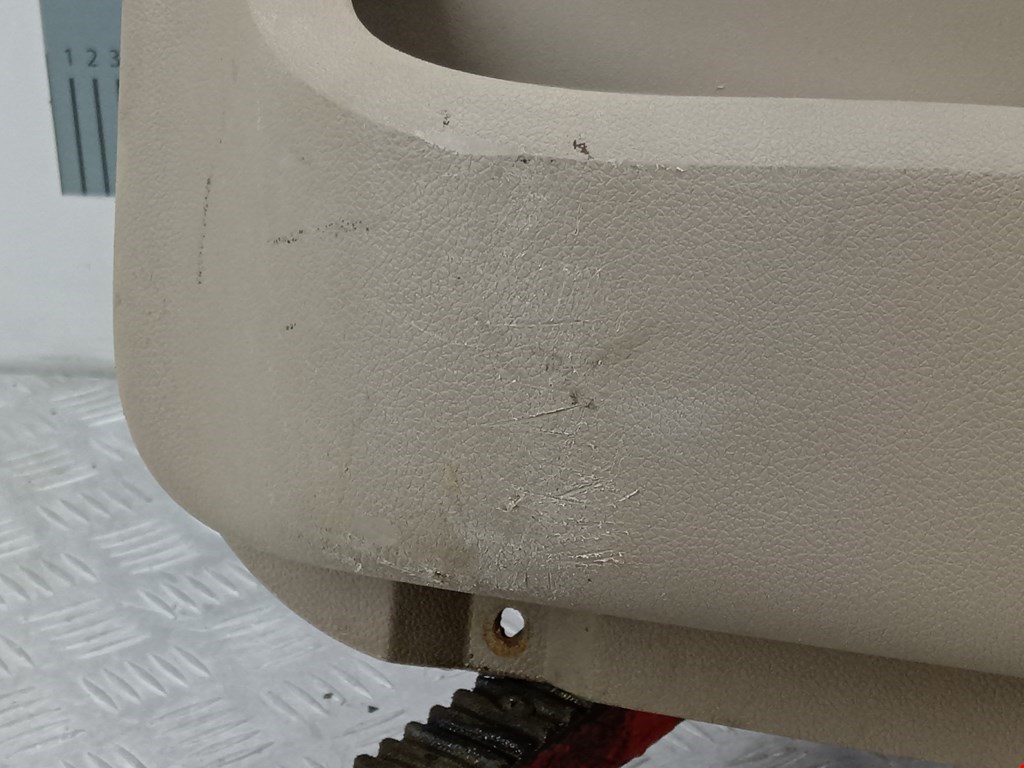 Обшивка двери задняя правая FORD Expedition 1996-2003