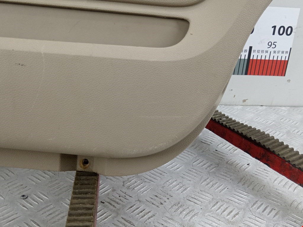 Обшивка двери задняя правая FORD Expedition 1996-2003