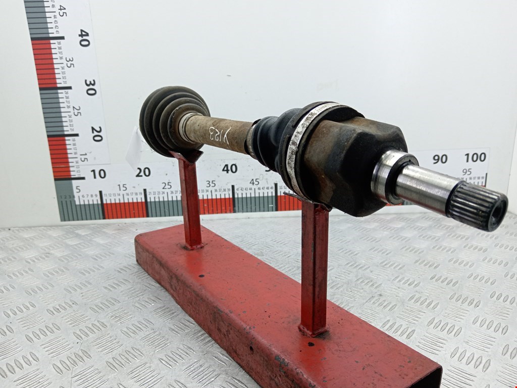 Полуось (привод, приводной вал) передняя левая CITROEN Berlingo 1996-2012