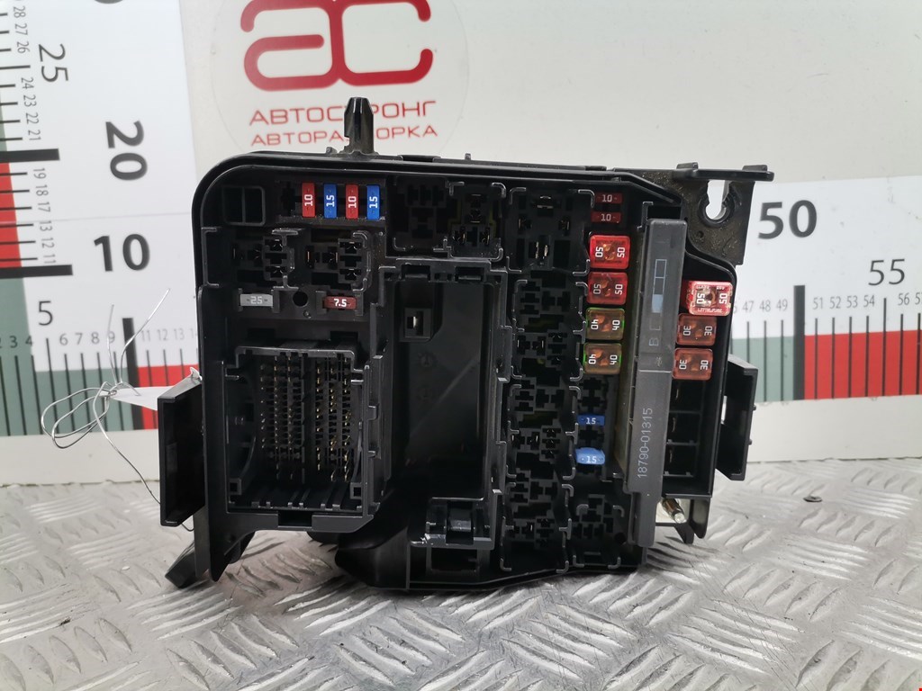 Датчик уровня в бачок омывателя HYUNDAI i40 2011-2019