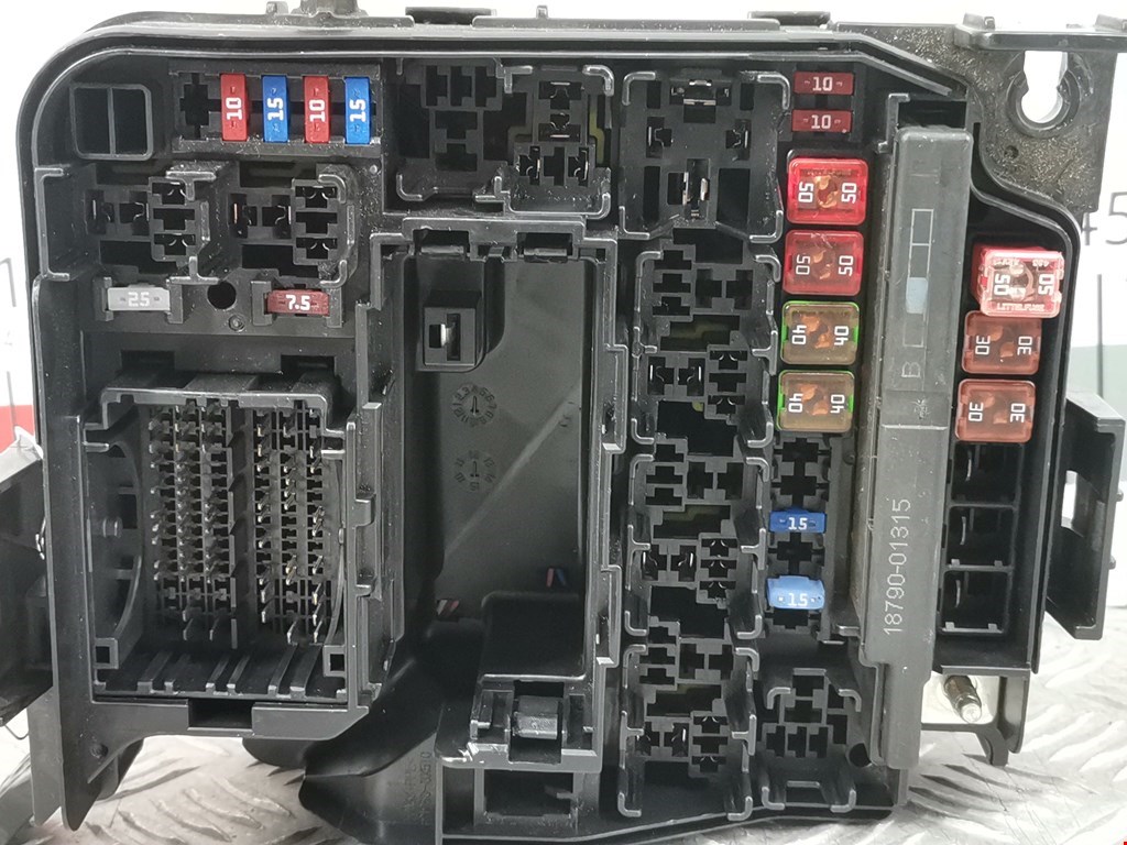 Датчик уровня в бачок омывателя HYUNDAI i40 2011-2019