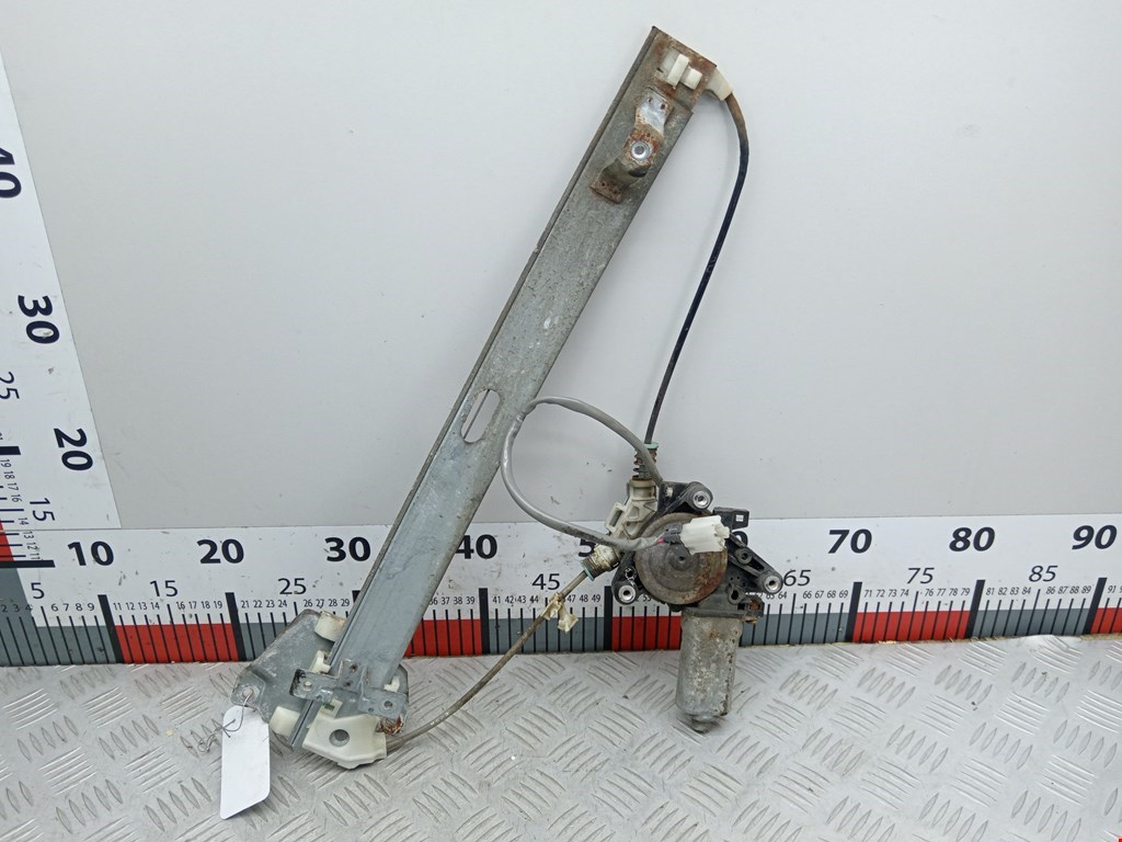 Стеклоподъемник задний правый MITSUBISHI Galant VIII 1996-2006