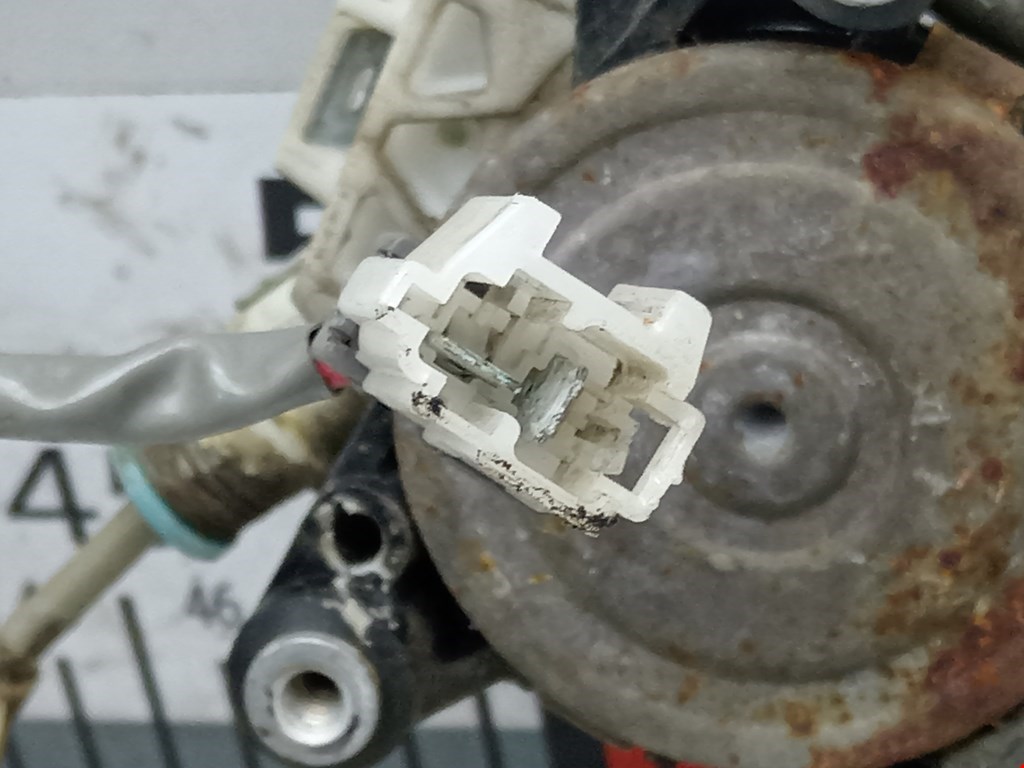 Стеклоподъемник задний правый MITSUBISHI Galant VIII 1996-2006