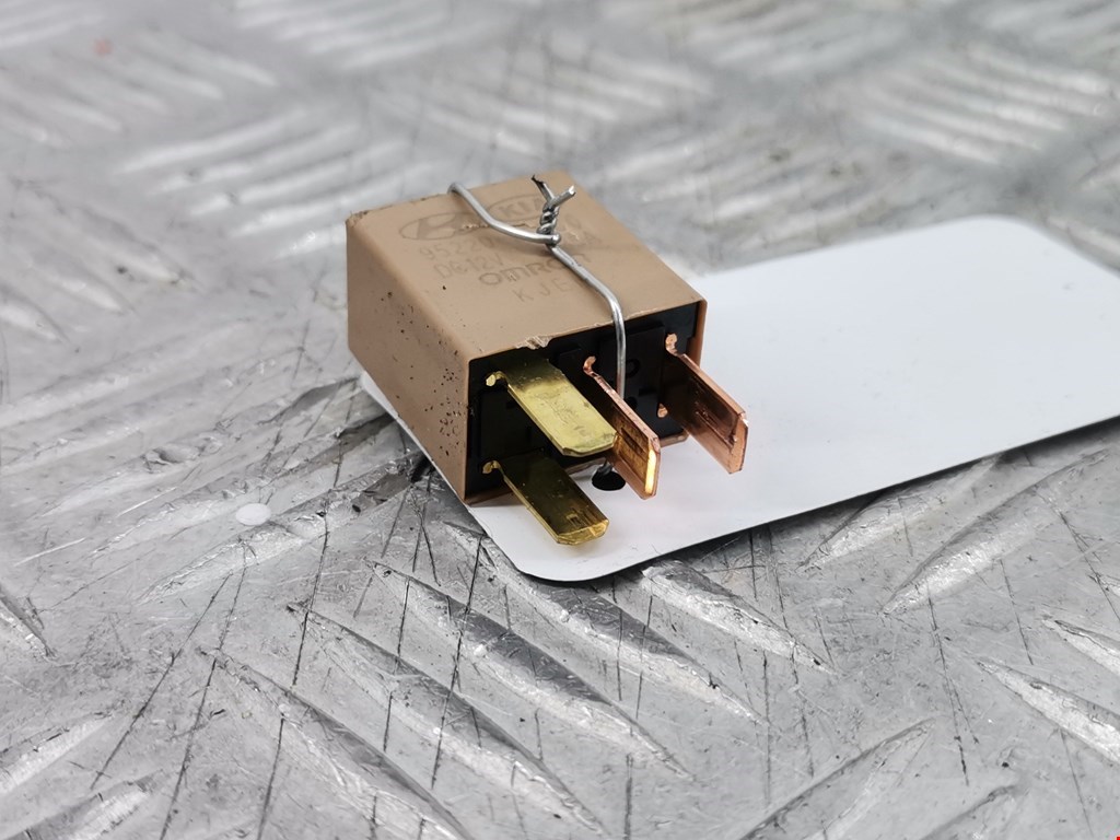 Реле HYUNDAI i40 2011-2019