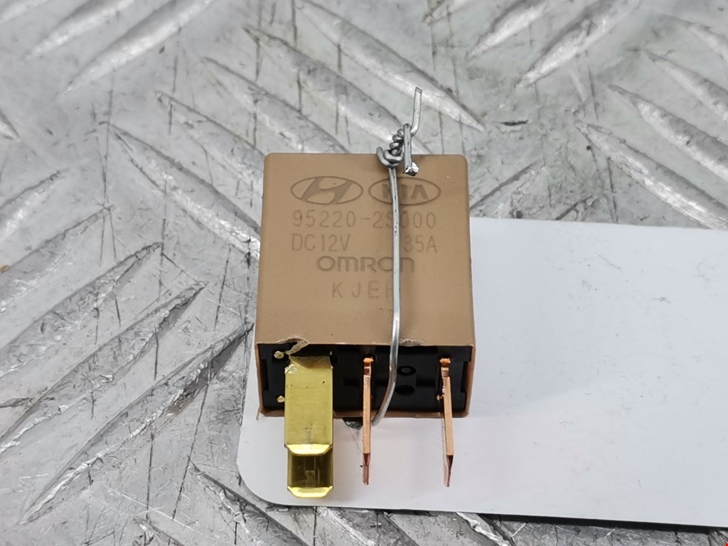 Реле HYUNDAI i40 2011-2019