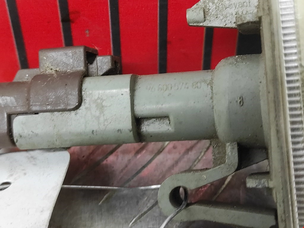 Повторитель на крыло PEUGEOT 206 1998-2012