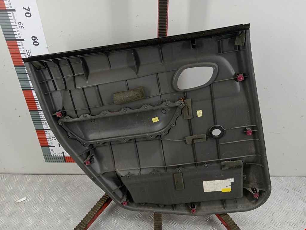 Обшивка двери задняя правая OPEL Agila A 2000-2007