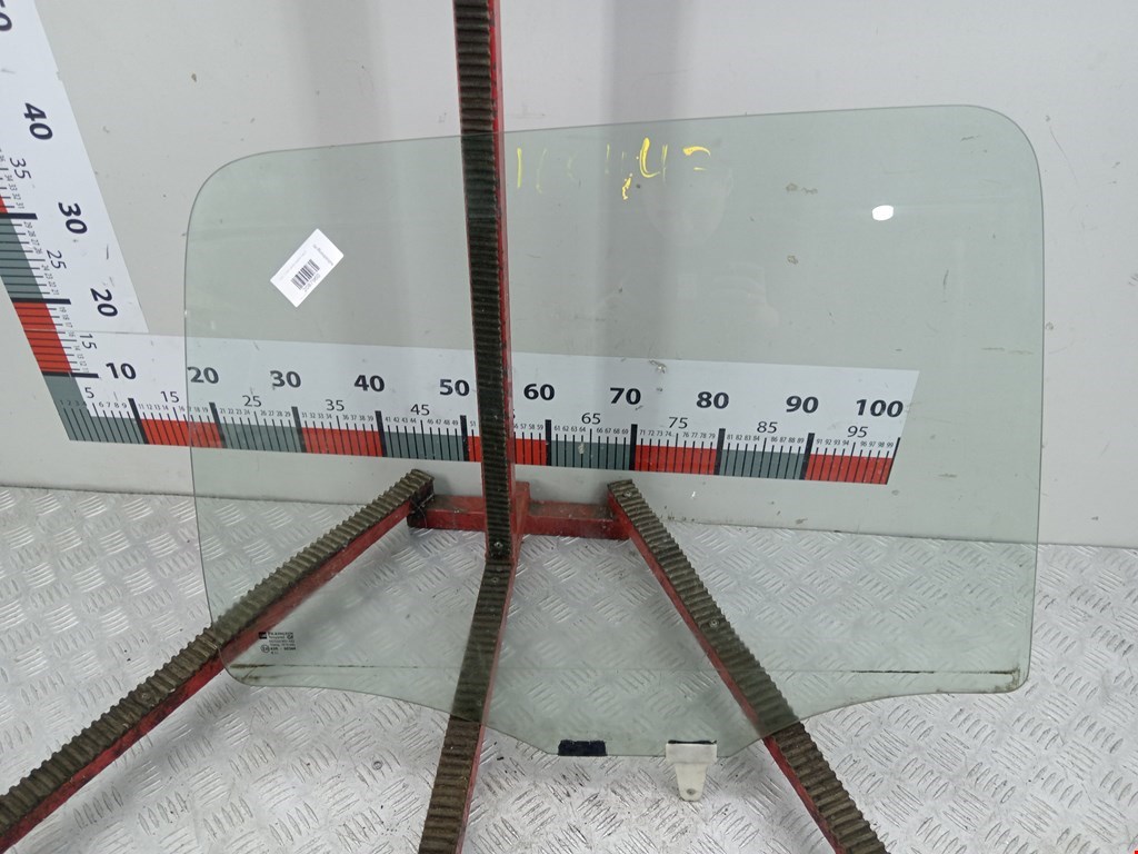 Стекло двери заднее правое OPEL Agila A 2000-2007